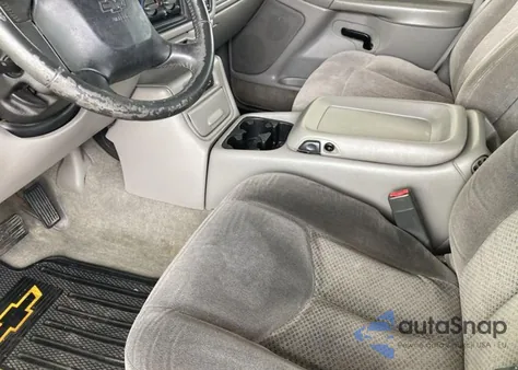 2000 Chevrolet Silverado K1500 from USA, damaged, VIN 2GCEK19T7Y1213501